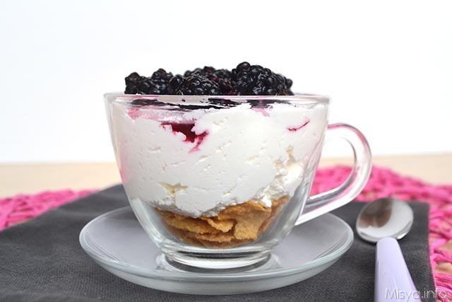 Dessert-light-yogurt-e-cereali