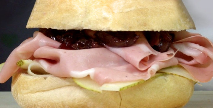 Dopo il caffè sospeso di Napoli ecco il panino sospeso di Bologna