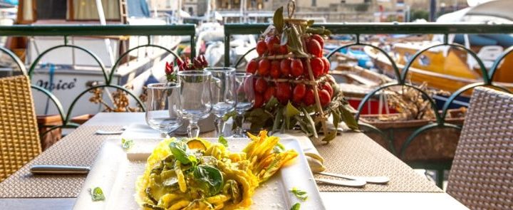 Ristoranti a Napoli dove mangiare all’aperto e godersi il panorama mozzafiato