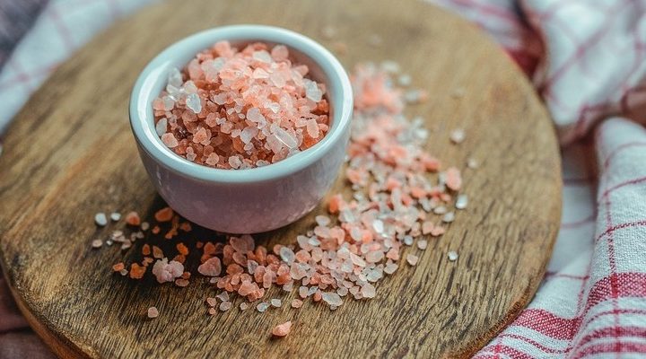 Sale rosa dell’Himalaya: Tutta la verità sui benefici e le proprietà