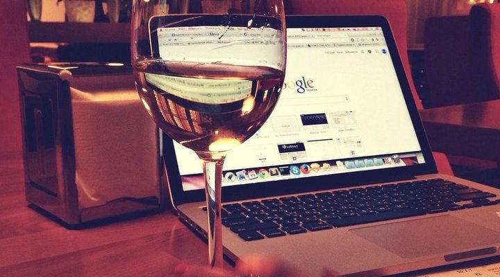 Digital wine tasting: la nuova frontiera della degustazione 4.0